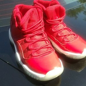 Jordan 11 Size 5.5 Youth